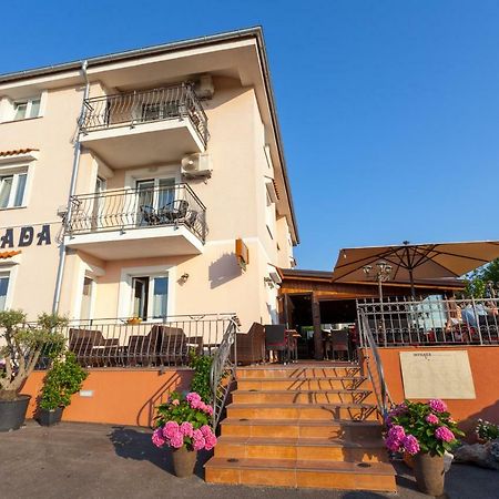 Apartments Jadranka Malinska Eksteriør bilde
